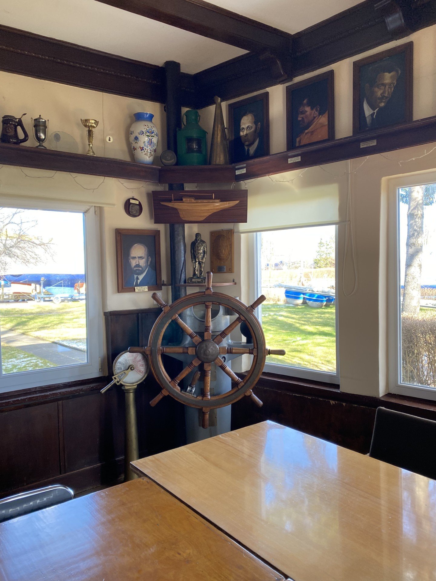 Sala Kominkowa JKM Neptun